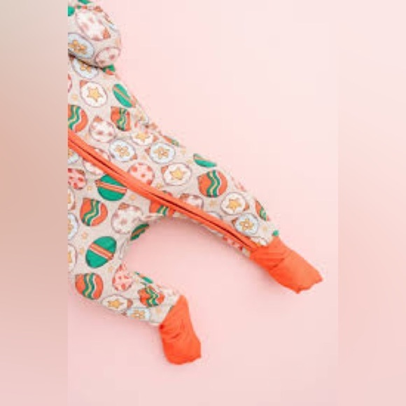 NWT Little one shop Bamboo Zippy Footie Pajama 3-6 months Christmas Ornament - Picture 2 of 4